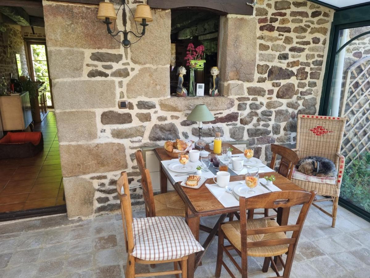 Les Berges De La Planchette Bed & Breakfast Yvignac-la-Tour Exterior photo