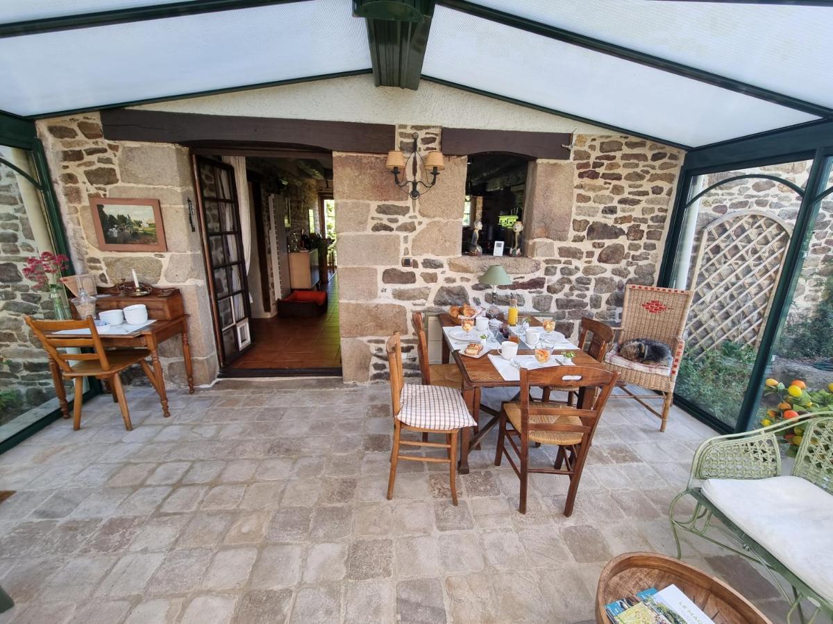 Les Berges De La Planchette Bed & Breakfast Yvignac-la-Tour Exterior photo